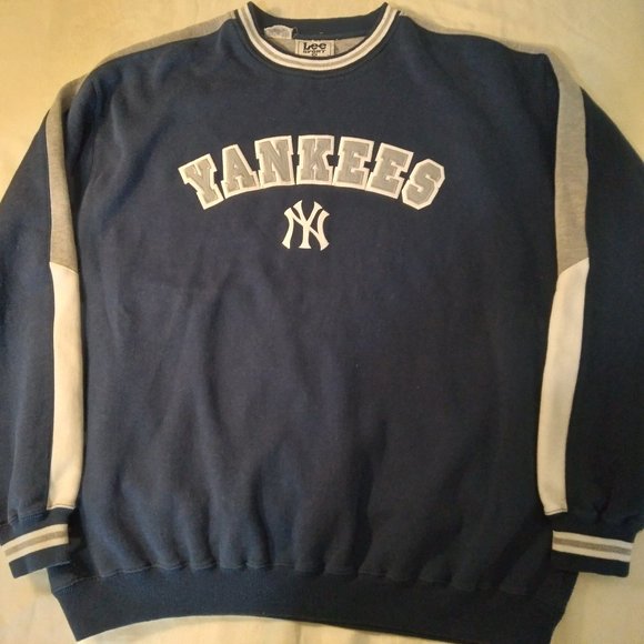 new york yankees crewneck sweatshirt